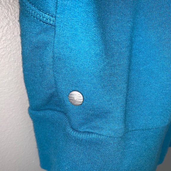 Zella Activewear Jacket with ruched sleeves - Picture 5 of 6